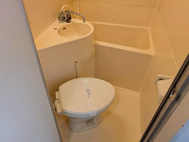 トイレ　同物件・別部屋画像