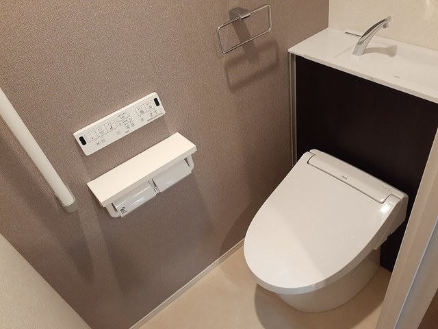 トイレ　参考写真　同施工会社　施工例