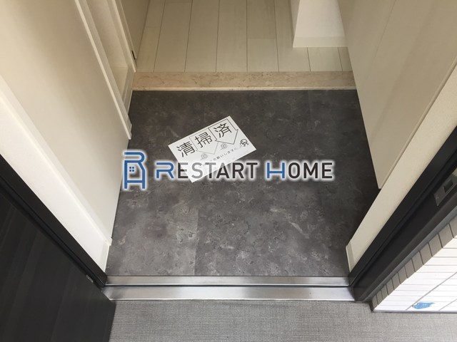 ピアグレース神戸の玄関写真