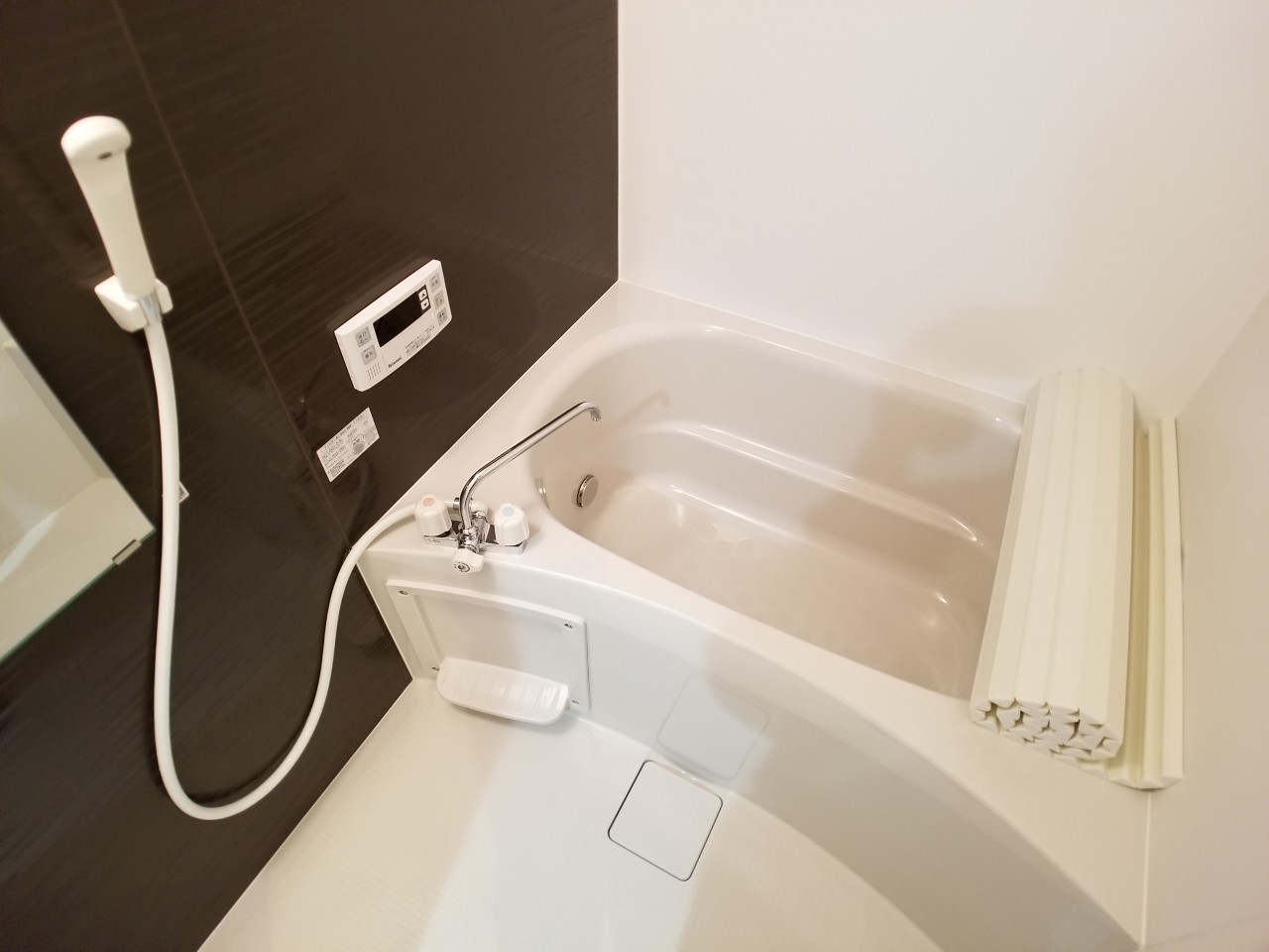 仙台市地下鉄東西線 卸町駅 徒歩10分 3階建 築5年の風呂写真