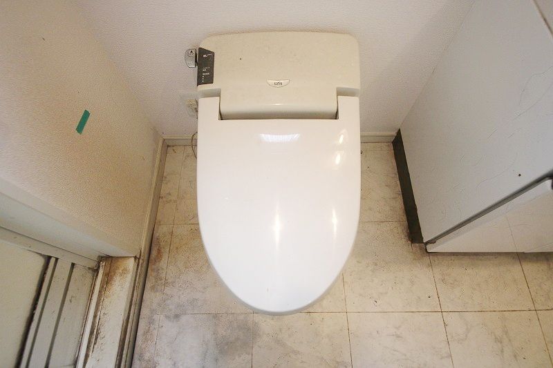 都営三田線 巣鴨駅 徒歩5分 6階建 築23年のトイレ写真