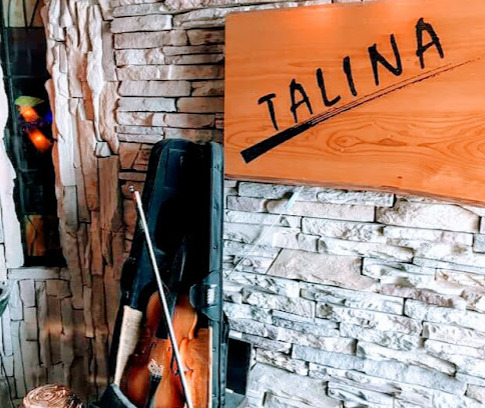 飲食店　タリナ(TALINA)（飲食店）まで140m