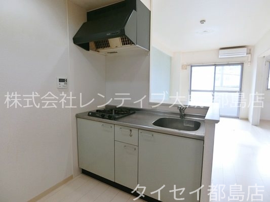 地下鉄今里筋線 関目成育駅 徒歩1分 9階建 築17年のキッチン写真
