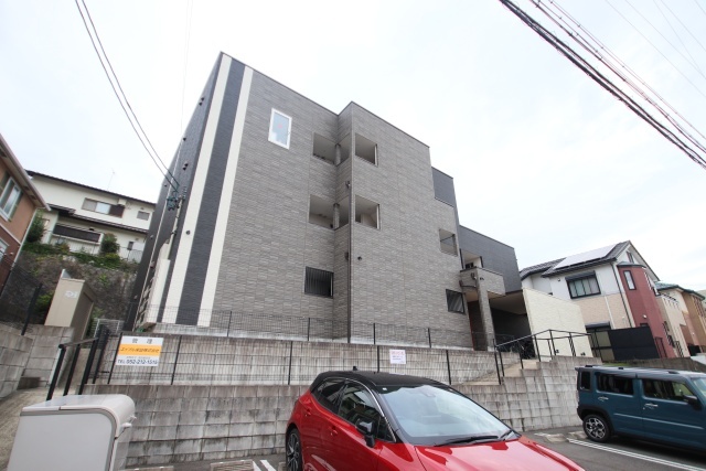 ブローバルコート新宿の外観写真