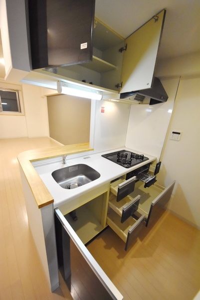 その他部屋・スペース　3口ガスコンロです