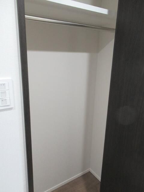 HY’s 横浜SOUTHWESTの内装写真