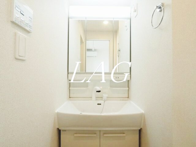 洗面設備　洗面台です。