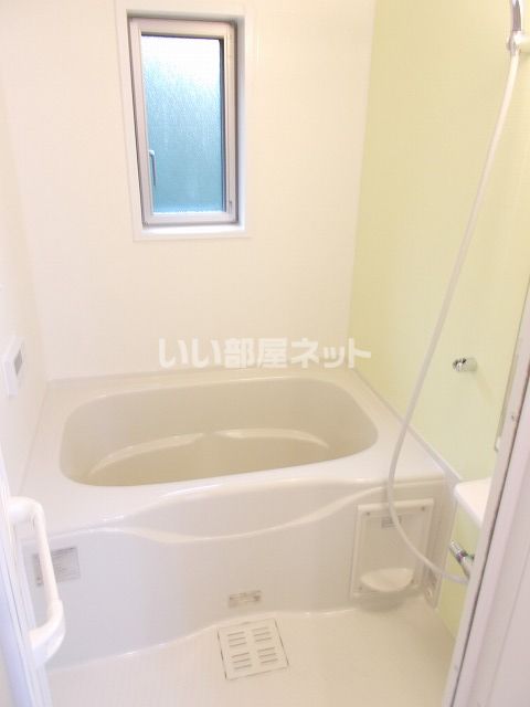 HJ レジデンスIの風呂写真