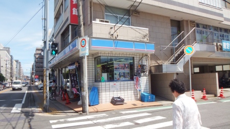 コンビニ　ローソン 船橋湊町店（コンビニ）まで282m