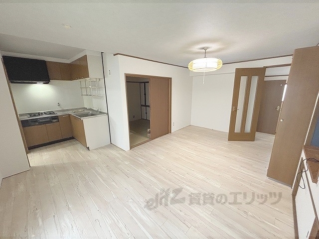 居室・リビング　リビング