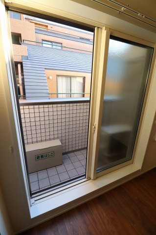 バルコニー　※写真は305号室