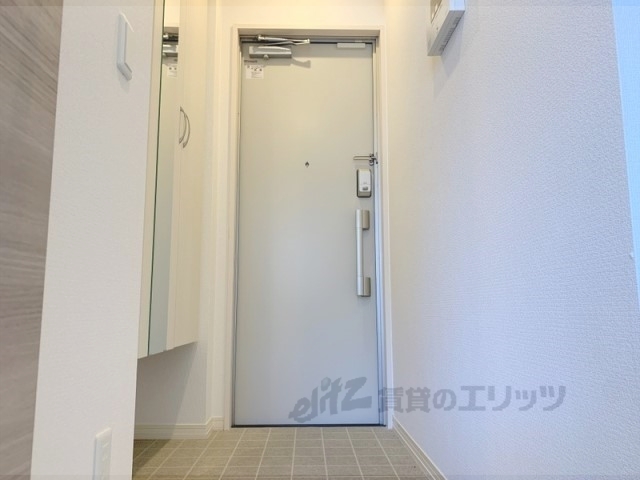 Bizet中筋の玄関写真