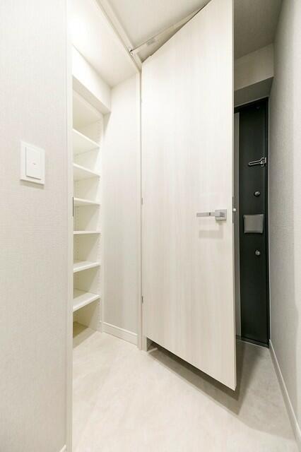 玄関　※写真は同タイプ住戸です。