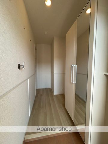 ＪＲ予讃線 上宇和駅 徒歩5分 2階建 築2年の玄関写真