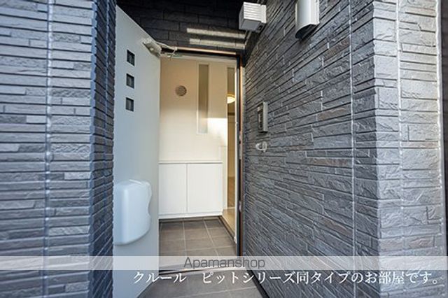 ＪＲ博多南線 博多南駅 バス乗車時間：20分 最寄りバス停で下車 徒歩5分 2階建 新築の玄関写真