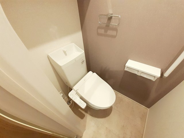 シャンボール須賀のトイレ写真