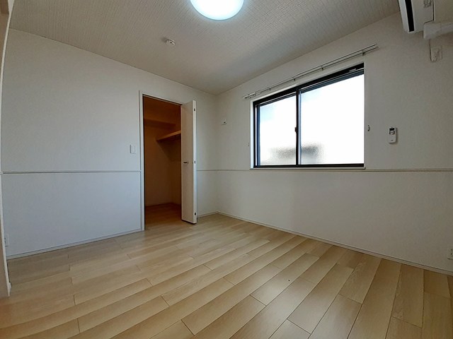 シャンボール須賀の内装写真