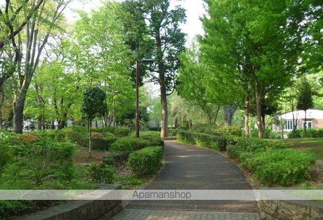 公園　諏訪の森公園（公園）まで878m