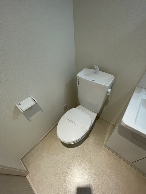 小田急小田原線 海老名駅 徒歩8分 3階建 築4年のトイレ写真