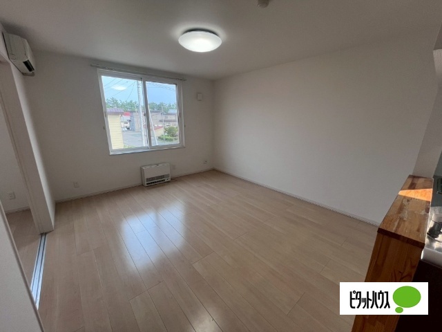 M-residenceの居間写真