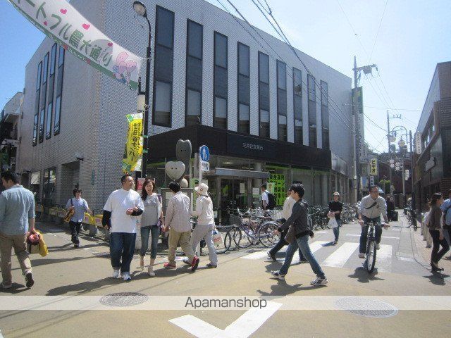 銀行　（株）三井住友銀行／経堂支店（銀行）まで460m