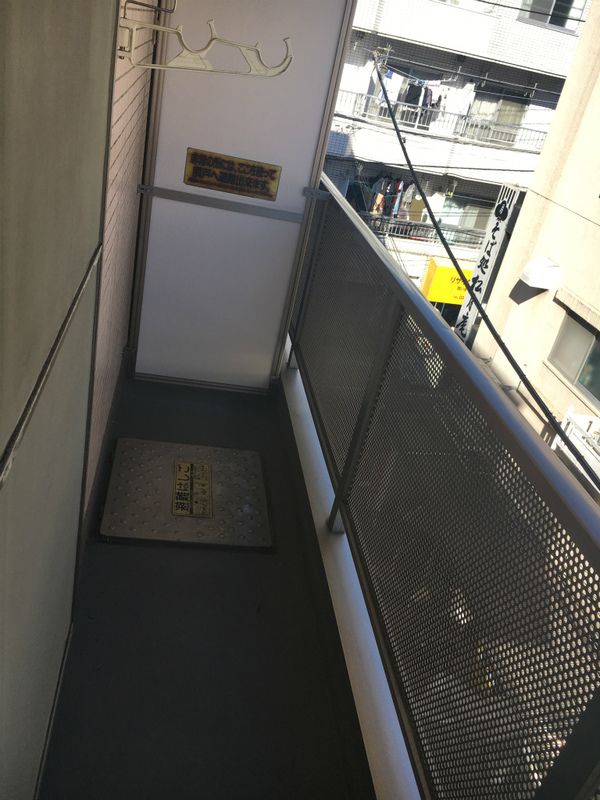 バルコニー