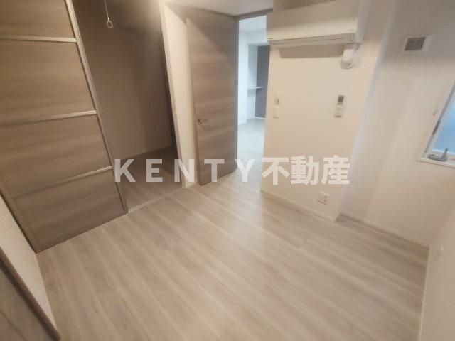その他部屋・スペース　落ち着いて過ごせるお部屋なので、寝室にいかがでしょうか