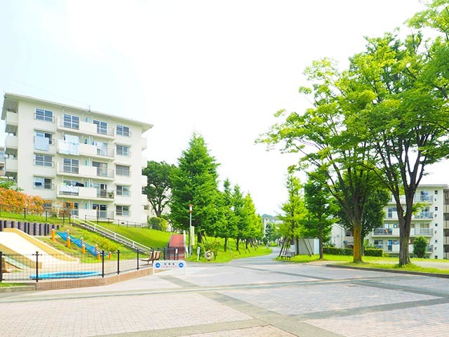 UR百草の外観写真