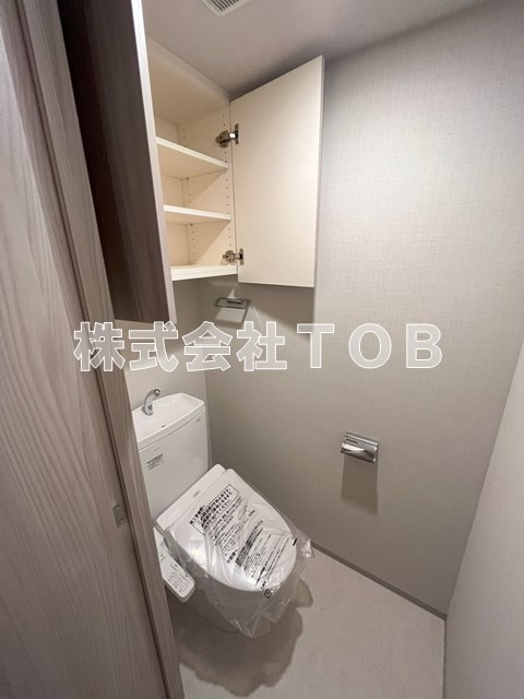 トイレ　※別号室同間取り参考写真