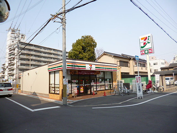 コンビニ　セブンイレブンJR塚本駅西店（コンビニ）まで162m