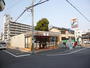 コンビニ　セブンイレブンJR塚本駅西店（コンビニ）まで162m