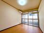 居室・リビング　※同建物内の類似のお部屋です。