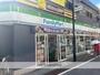 コンビニ　ファミリーマート東長崎駅南店（コンビニ）まで103m