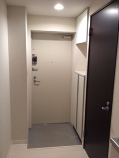 玄関　「b’CASA学芸大学」