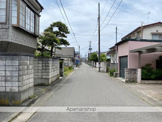 その他　前面道路（その他）まで0m