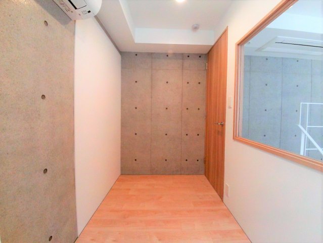 その他設備　2.8帖のストレージルームです。