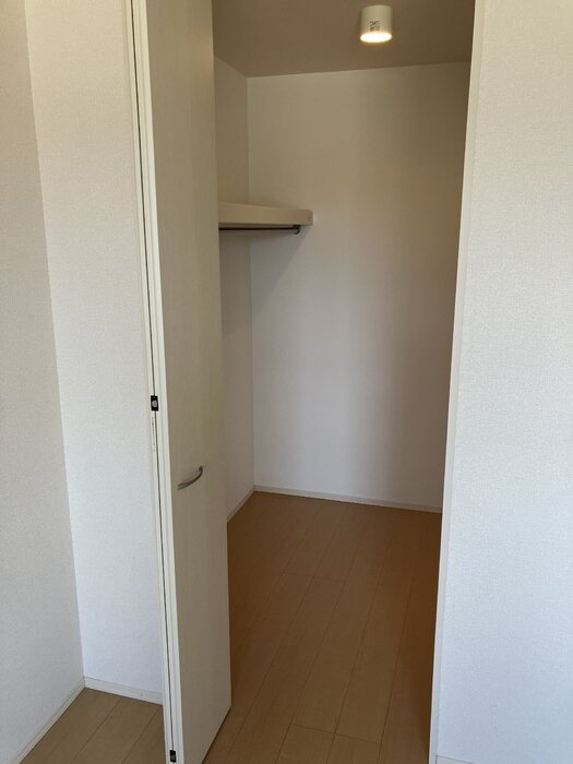 収納　ウォークインクローゼット