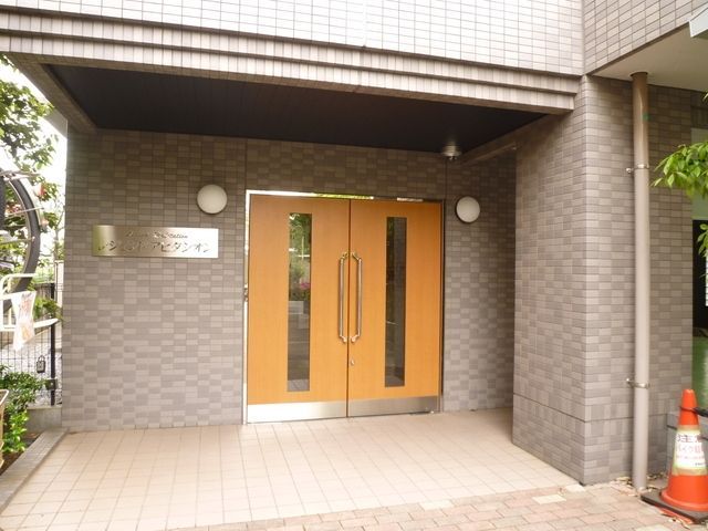 建物外観　メインエントランス