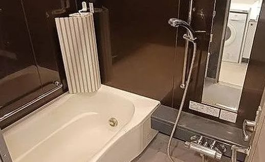 バス・シャワールーム　参考写真：別部屋タイプ