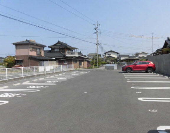 【セジュールウィット沖代町の駐車場】