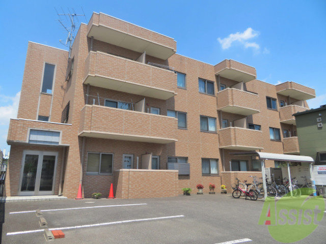 仙台市青葉区米ケ袋のマンションの建物外観