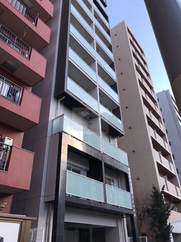 【新宿区西早稲田のマンションの建物外観】