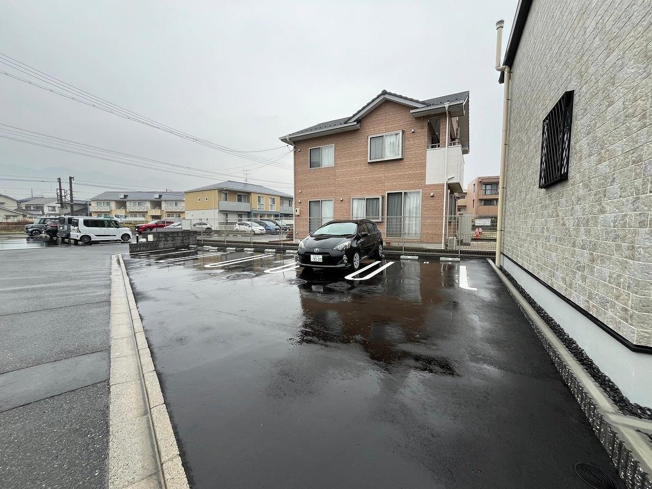 【廿日市市宮島口西のアパートのエントランス】