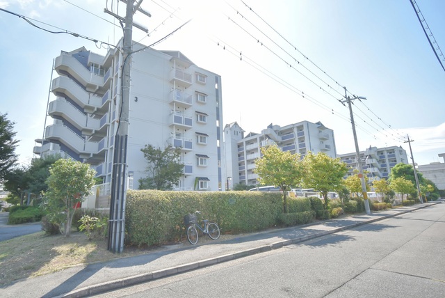 ＵＲ京都十条の建物外観