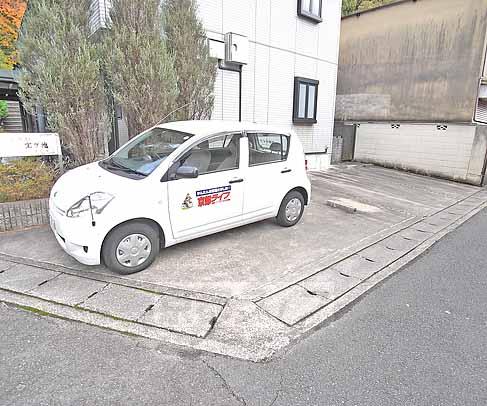 【ハーベスト宝ヶ池の駐車場】