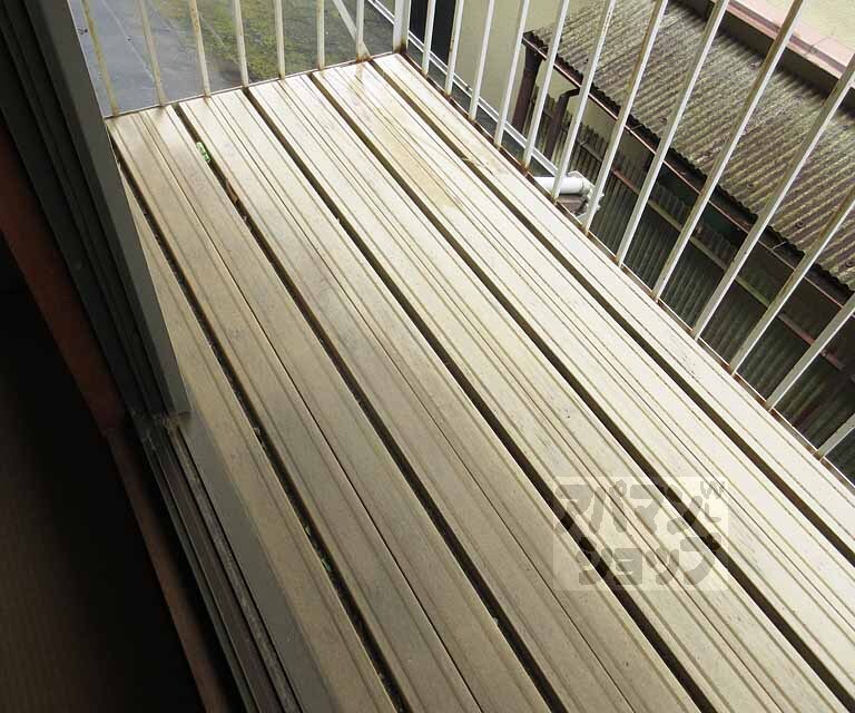 バルコニー　広いバルコニです。