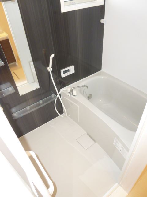 バス・シャワールーム　日々の疲れを癒すお風呂です。