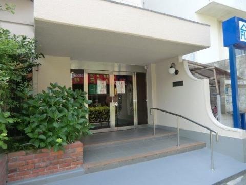 茨木グランドハイツ　建物外観　外観写真（昼）