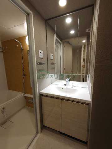 その他　コンフォリア東新宿