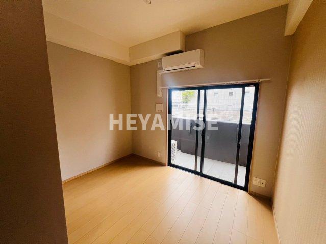 居室・リビング　※室内画像は別号室のもの